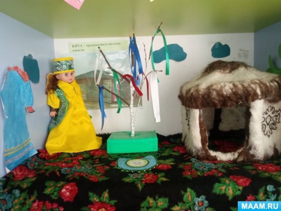 Патриотический уголок в средней группе Фото Патриотический уголок в средней группе