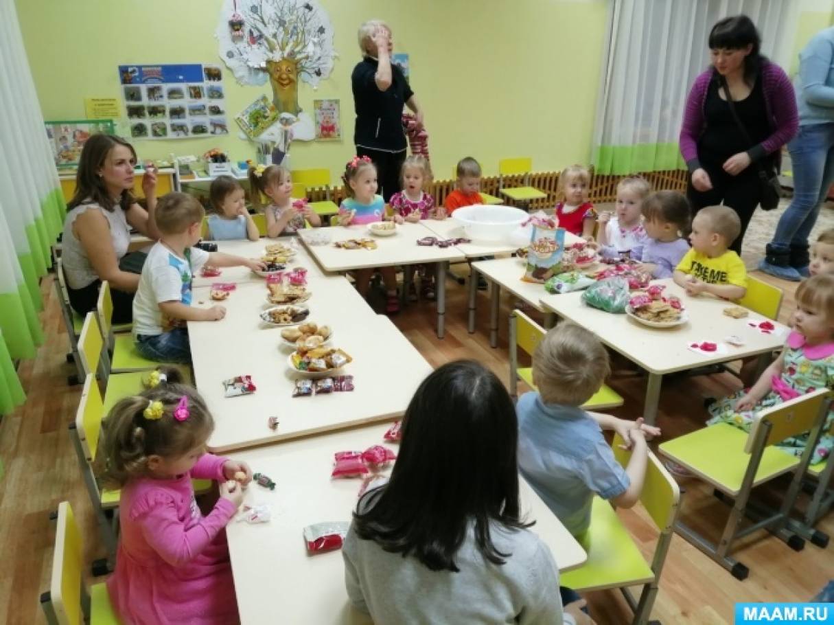 Мебель во 2 младшей группе