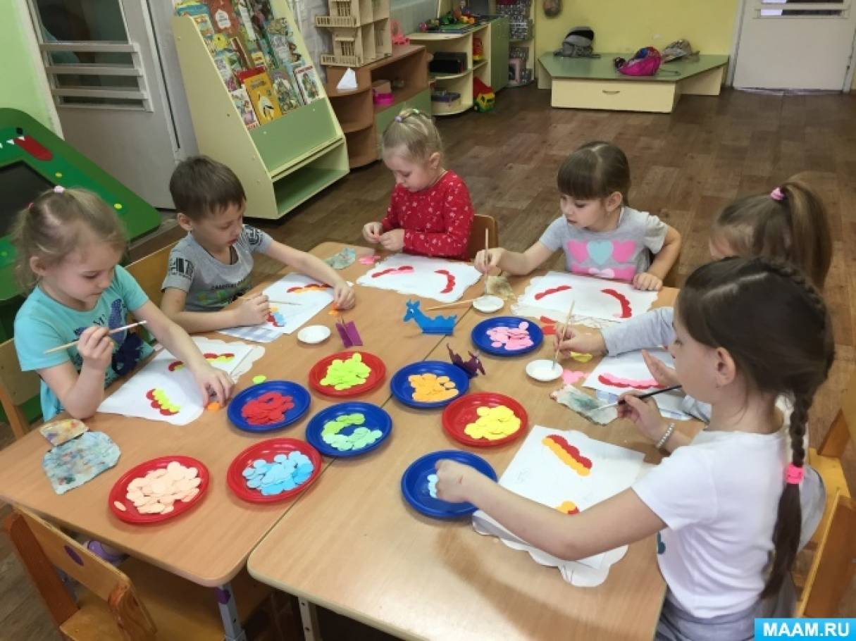 Конспект занятия по аппликации в старшей группе «Сказочная птица»