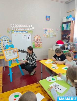 Конспект занятия по продуктивному виду деятельности — рисованию «Весенние дерево» в технике «тычок ватными палочками»