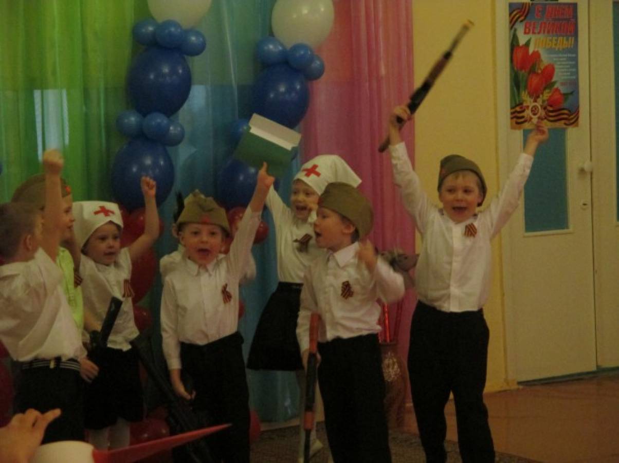 Смотреть фотографию №21 Фото №21 Пушки грохочут пули свистят ранен осколком снаряда солдат