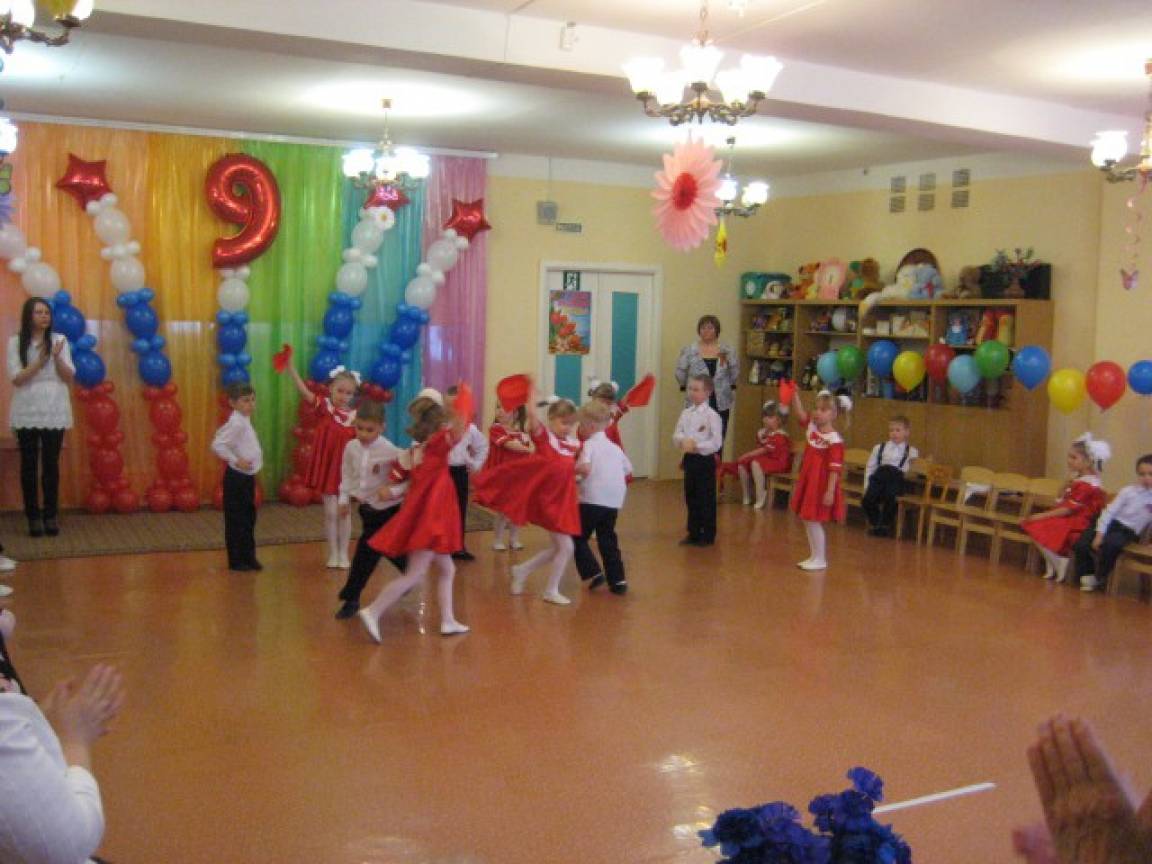 Смотреть фотографию №22 Фото №22 Шепчет сестричка Давай поддержу рану твою перевяжу