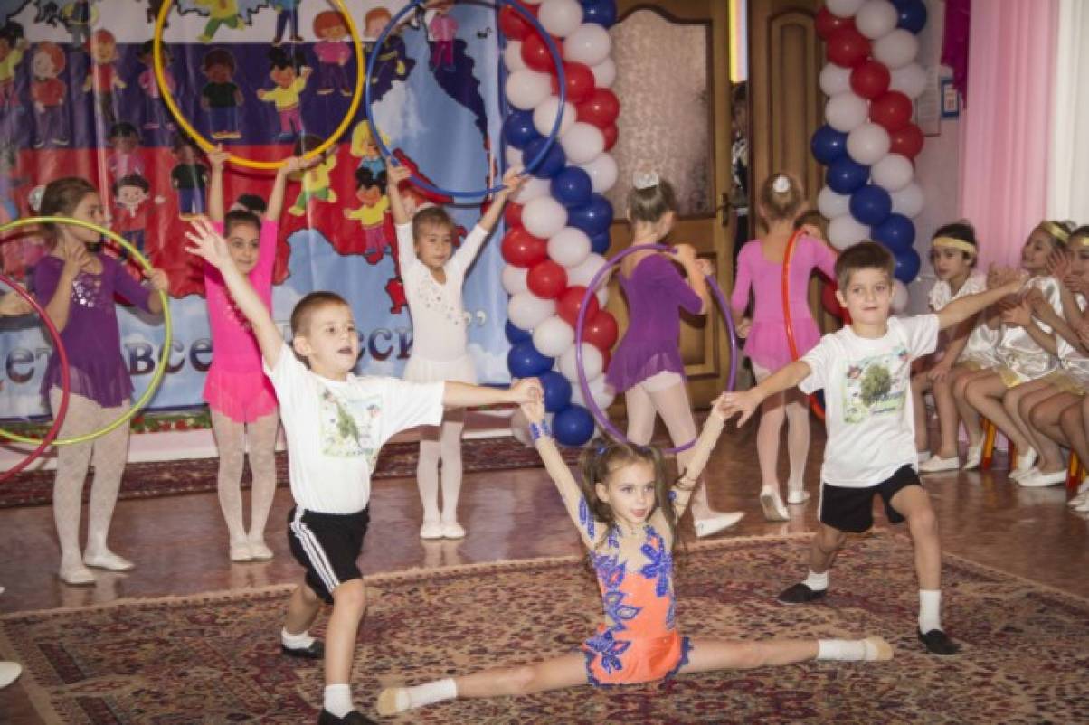 Дошкольный фестиваль «Дружат дети всей России»