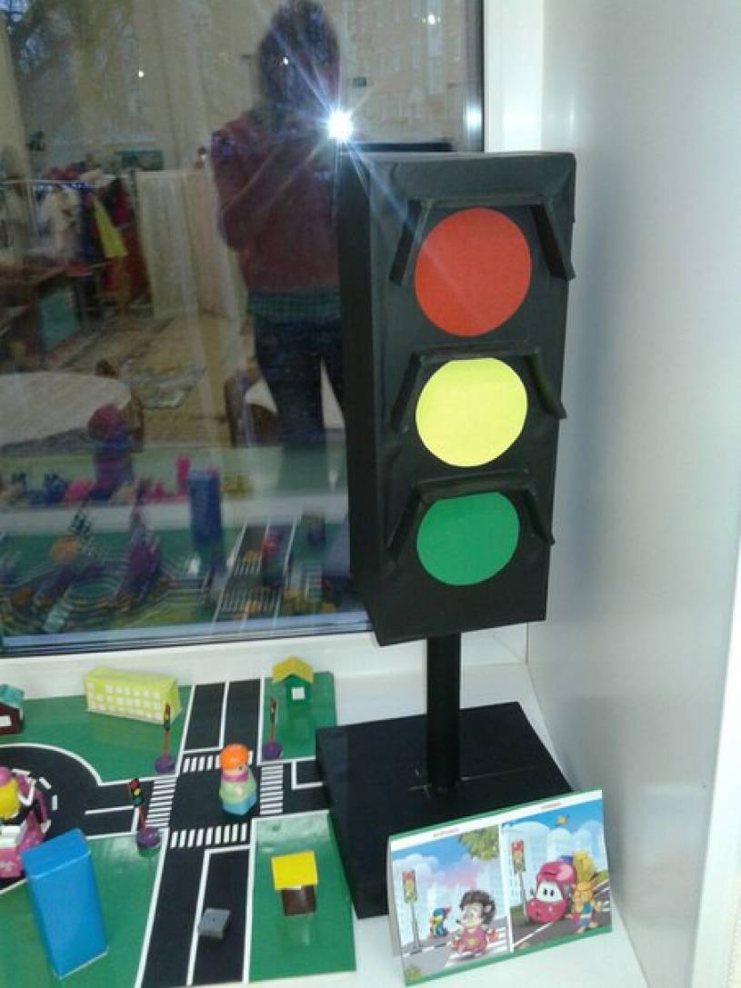 Поделка светофор своими руками для детского сада и школы