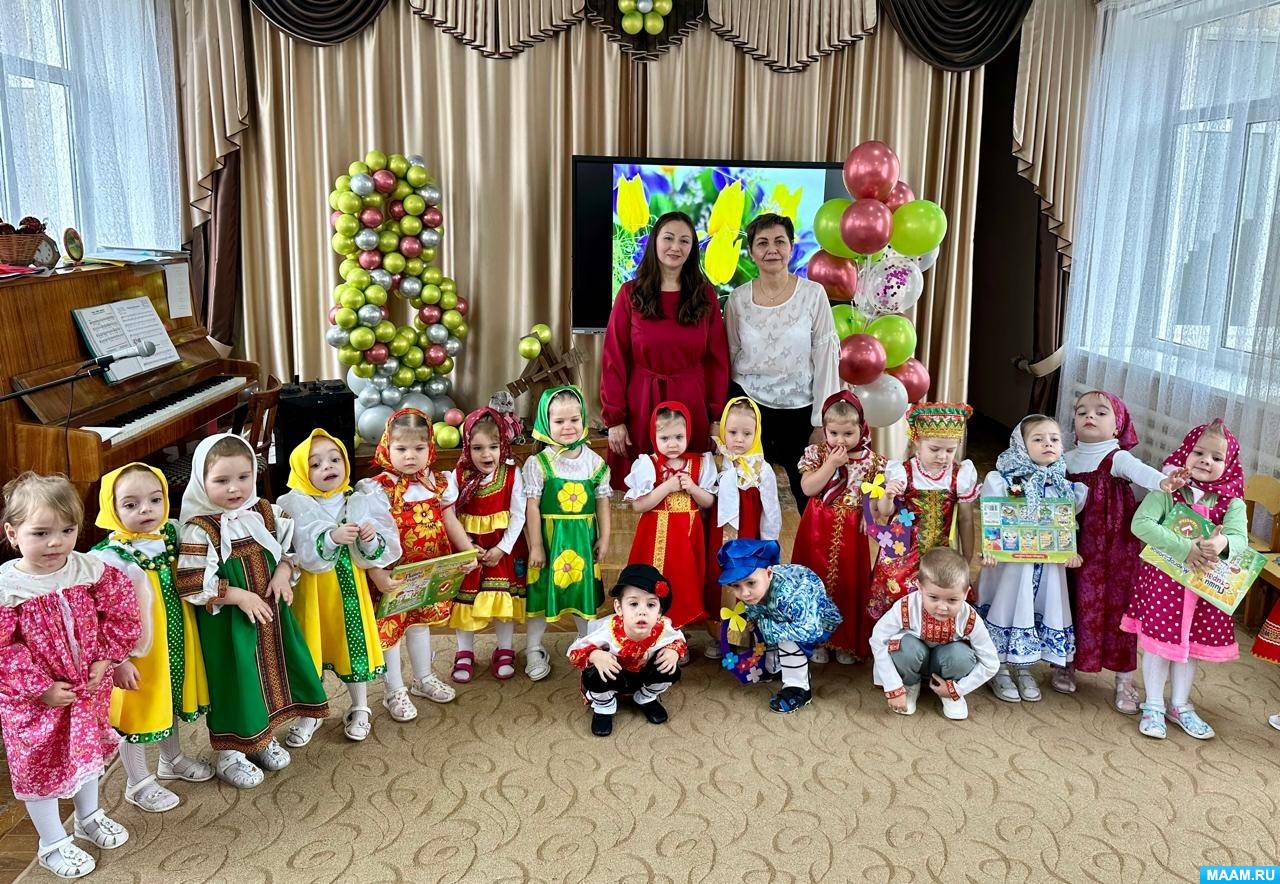 сценарий утренник 8 марта в младшей группе