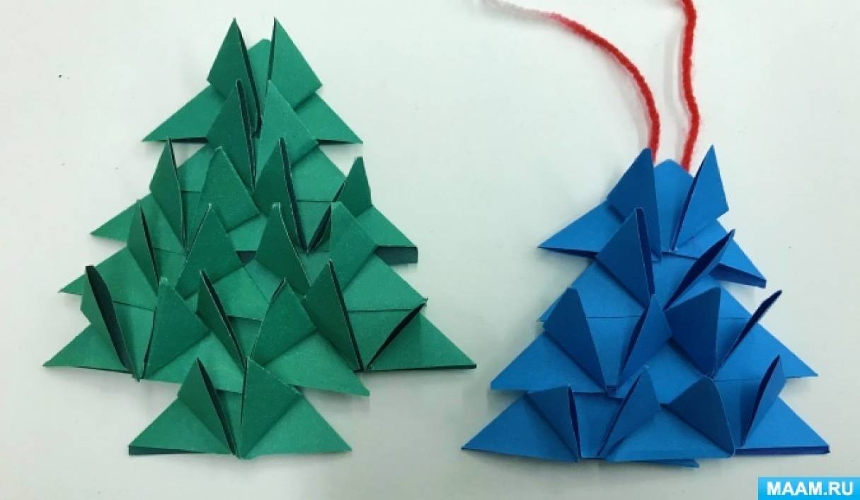 Мастер-класс по оригами из цветной бумаги «Ёлочка» для старших дошкольников