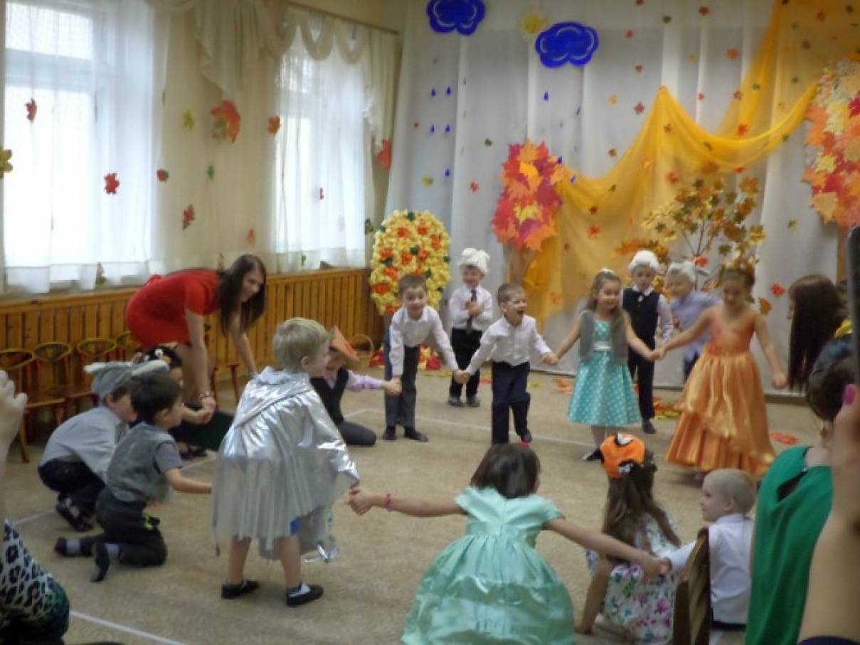 день смеха в детском саду младшая группа. осенний утренник в детском. осенний утренник в средней группе осенние приключения. развлечение игрушки в младшей группе. развлечение ко дню россии в детском саду младшая группа.