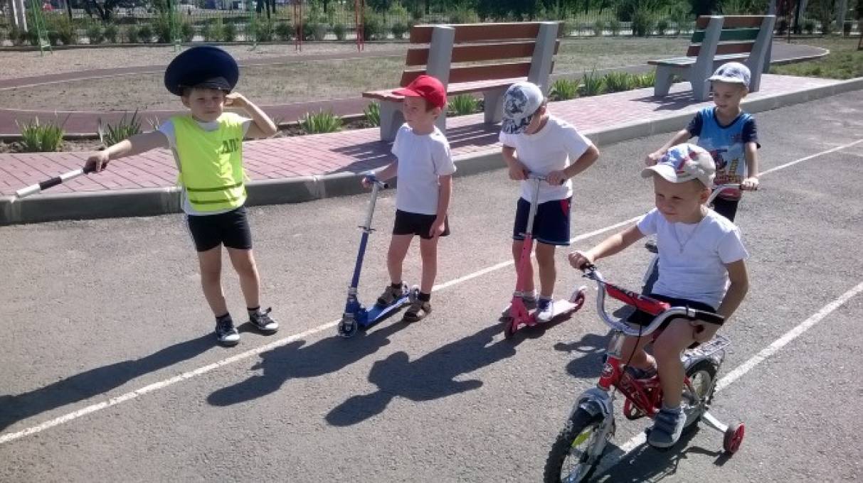 «Знай, помни, выполняй». Отчет о работе по формированию знаний о ПДД и ОБЖ Фото «Знай, помни, выполняй». Отчет о работе по формированию знаний о ПДД и ОБЖ