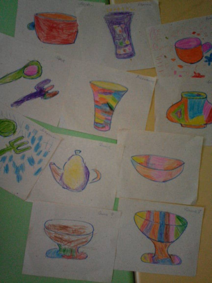 Предметный мир старшая группа. Рисование в средней группе. Рисование в старшей группе. Рисование в средней группе на тему мир предметов. Рисование посуды в детском саду.