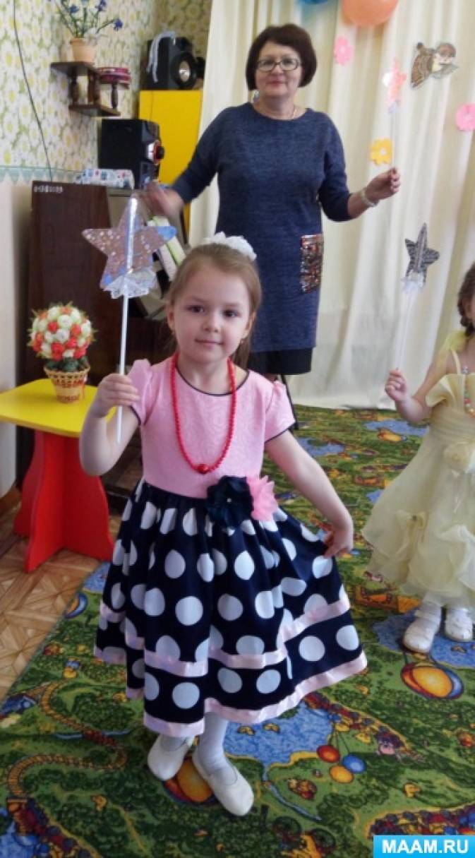 Фотоотчет о проведении праздника «Волшебный цветок желаний» к Дню 8 Марта в младшей группе Фото Фотоотчет о проведении праздника «Волшебный цветок желаний» к Дню 8 Марта в младшей группе