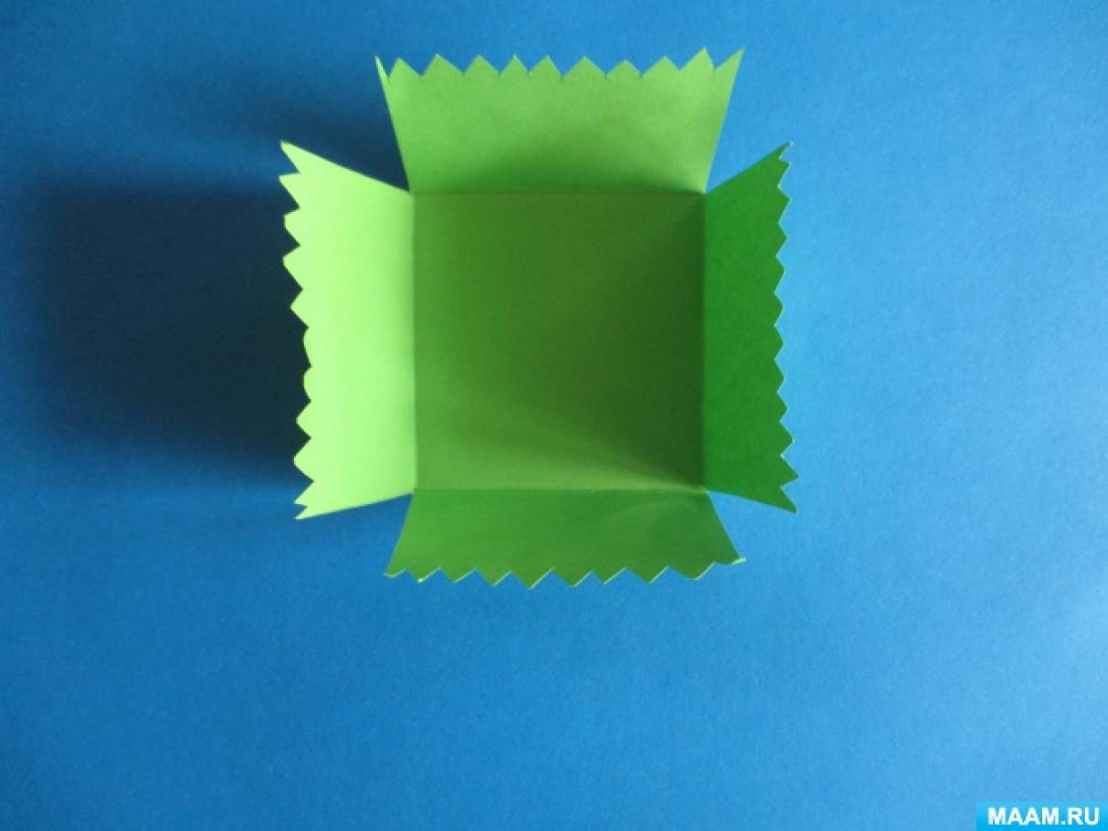 взрывающаяся коробка с сюрпризом