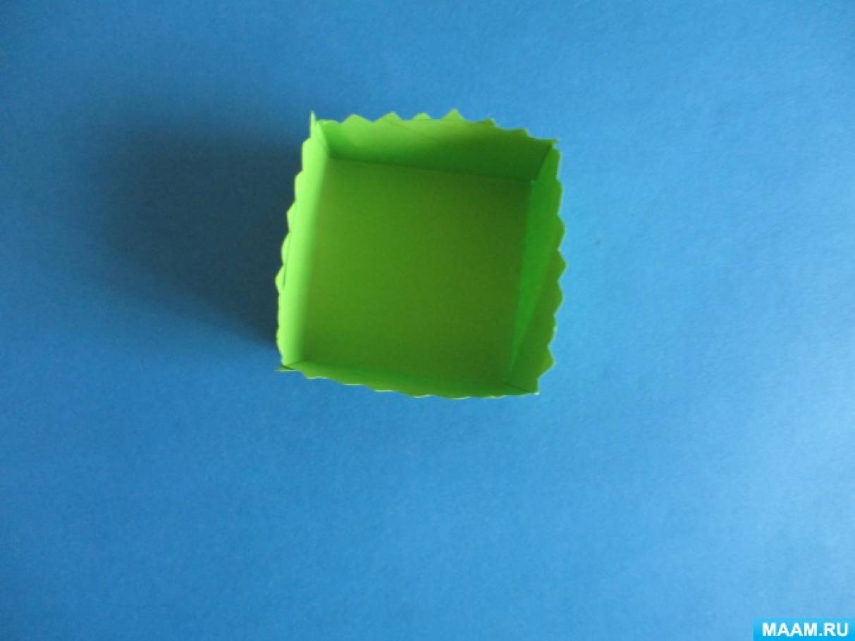 взрывающаяся коробка с сюрпризом