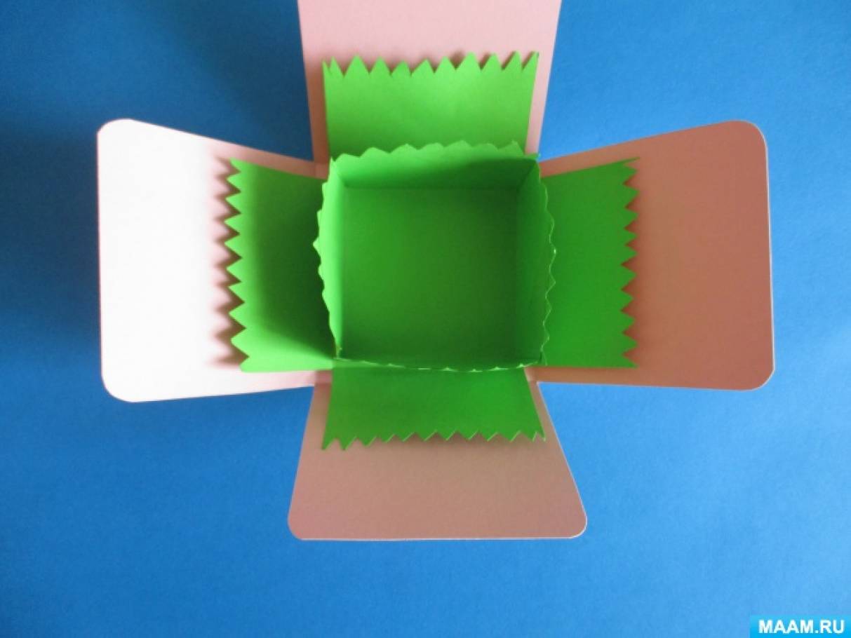 взрывающаяся коробка с сюрпризом