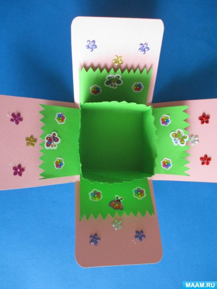 взрывающаяся коробка с сюрпризом