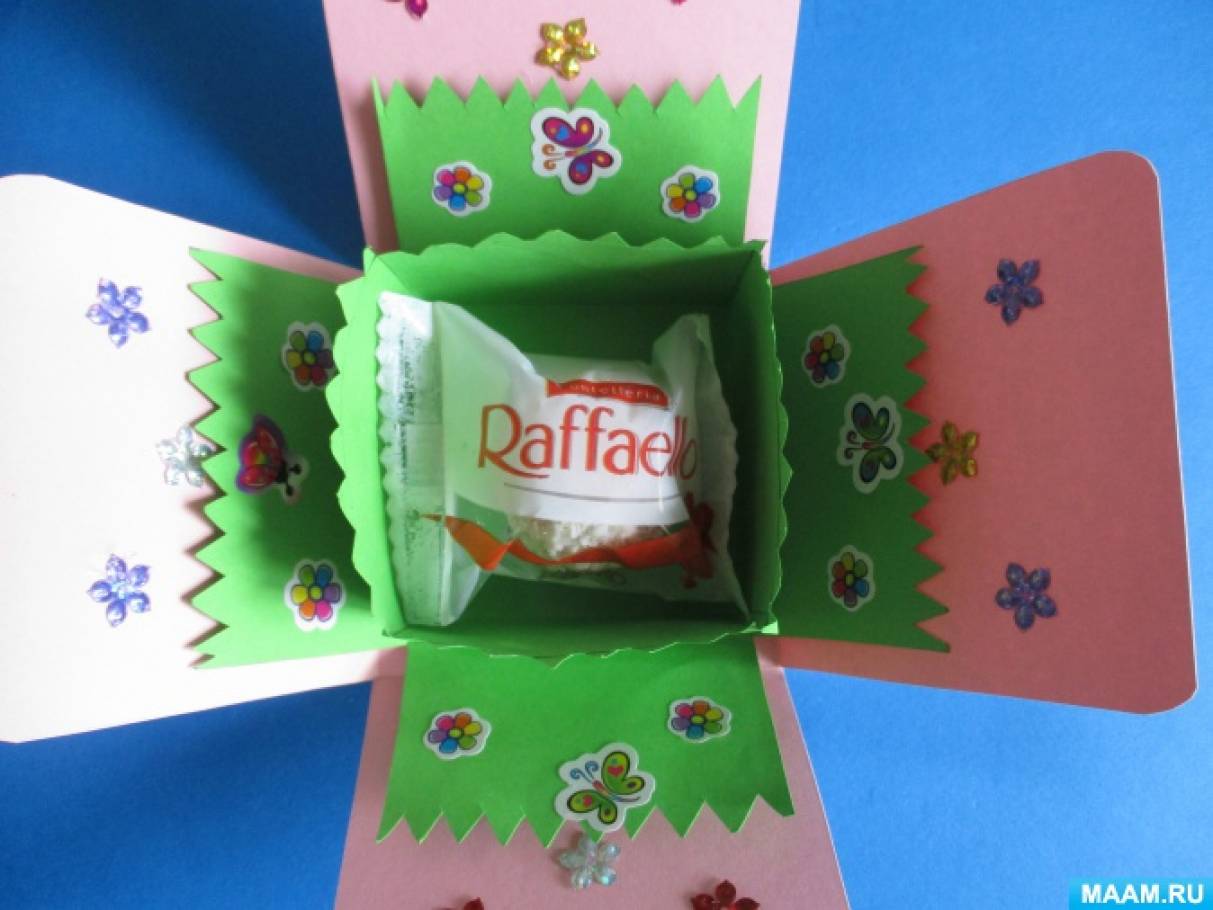 взрывающаяся коробка с сюрпризом