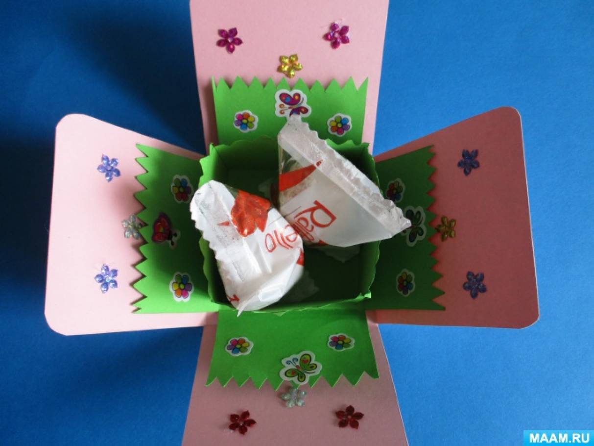 взрывающаяся коробка с сюрпризом