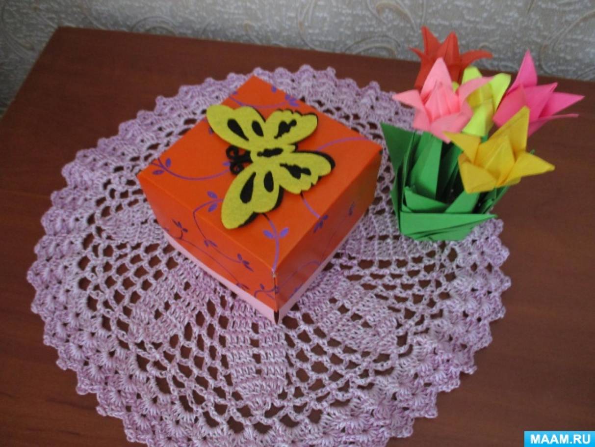 взрывающаяся коробка с сюрпризом