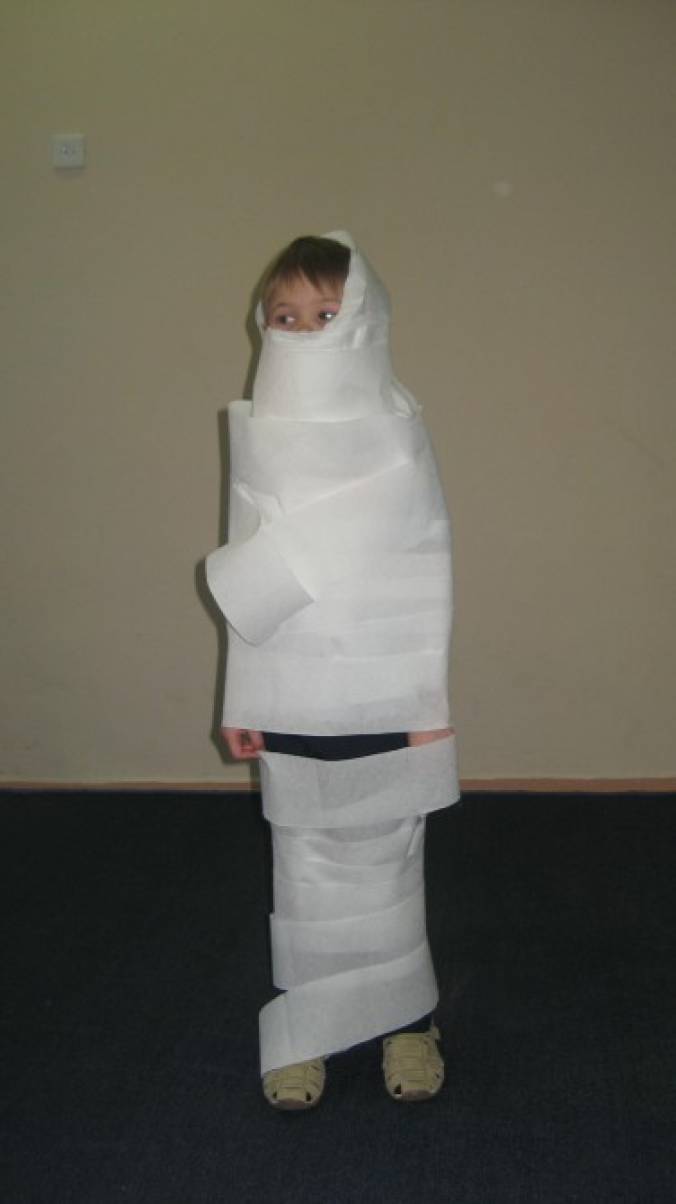 Весёлые старты начальной школе сценарий