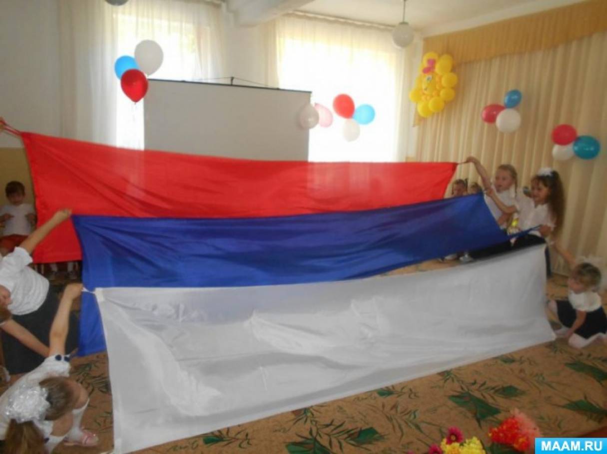 Смотреть фотографию №3 Фото №3 Задачи развивать умение услышать красоту музыки и поэтического слова выразительно петь читать стихи произносить отчетливо слова действовать активно в музыкальных играх и танцах