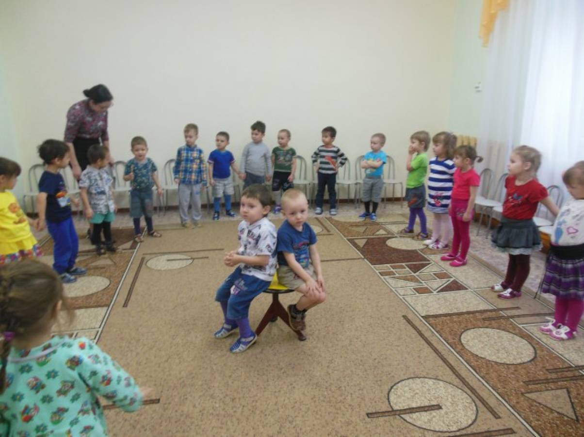 Чажемтовский детский сад сценка Пых. Сценарий для средней группы капризная.елочка.