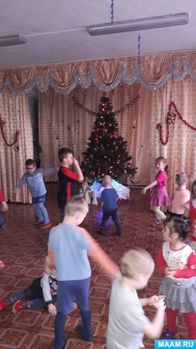 Смотреть фотографию №4 Фото №4 Поэтому в современных условиях актуальными задачами являются привитие детям интереса к физической культуре и спорту а также совершенствование двигательных умений посредством физкультурных праздников