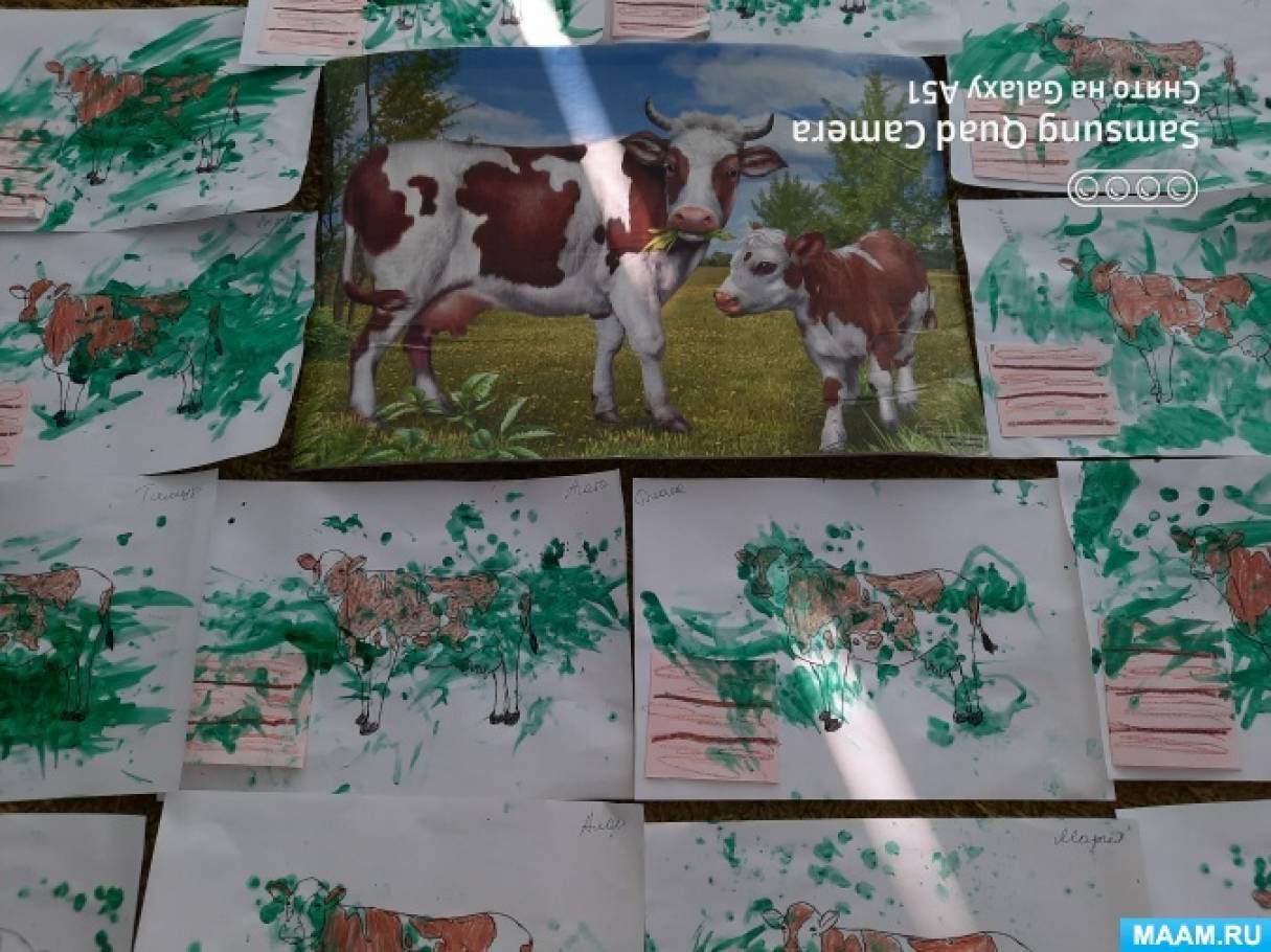 ООД по рисованию «Травка для коровки» в первой младшей группе