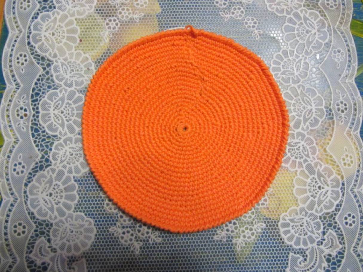 Вязание ковриков крючком с описанием работы из разных материалов и в различных техниках