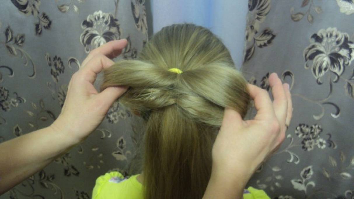 Фото №2 Прическа возможна только из длинных волос