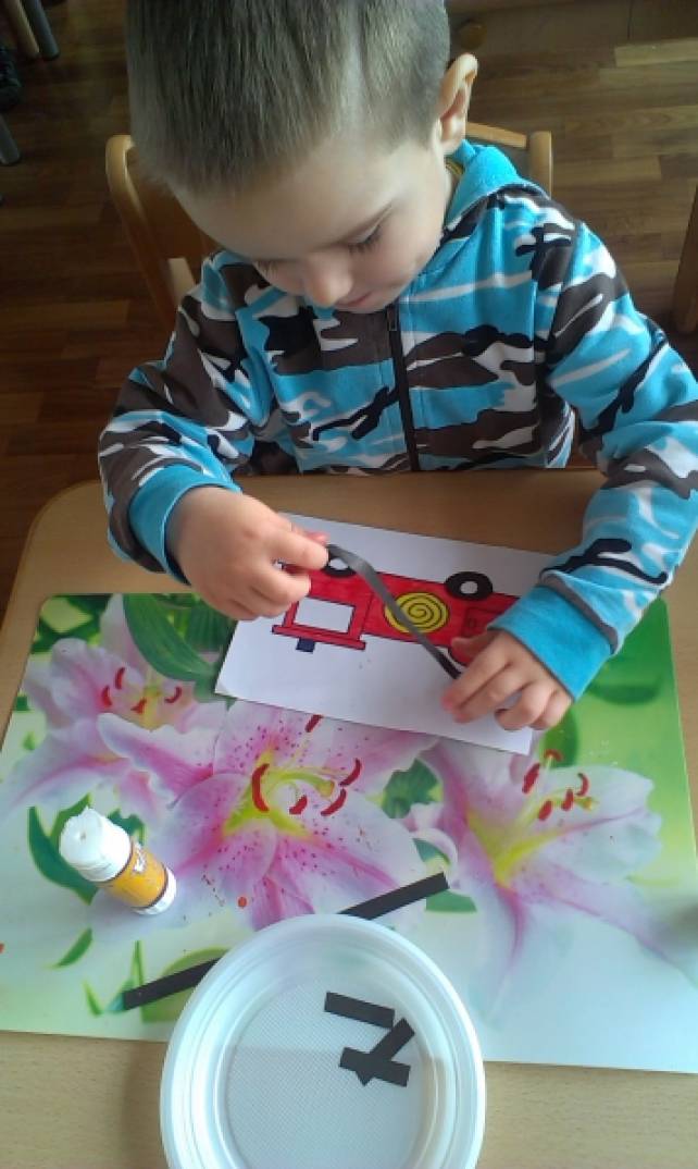 Пожарная машина аппликация для детей 3 лет. Смотреть фото Пожарная машина аппликация для детей 3 лет. Смотреть картинку Пожарная машина аппликация для детей 3 лет. Картинка про Пожарная машина аппликация для детей 3 лет. Фото Пожарная машина аппликация для детей 3 лет