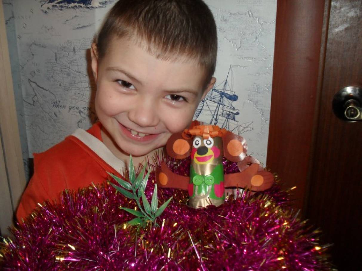 Мастер-класс: елочная игрушка из цветной бумаги «Забавная обезьянка — символ 2016 года» Фото Мастер-класс: елочная игрушка из цветной бумаги «Забавная обезьянка — символ 2016 года»