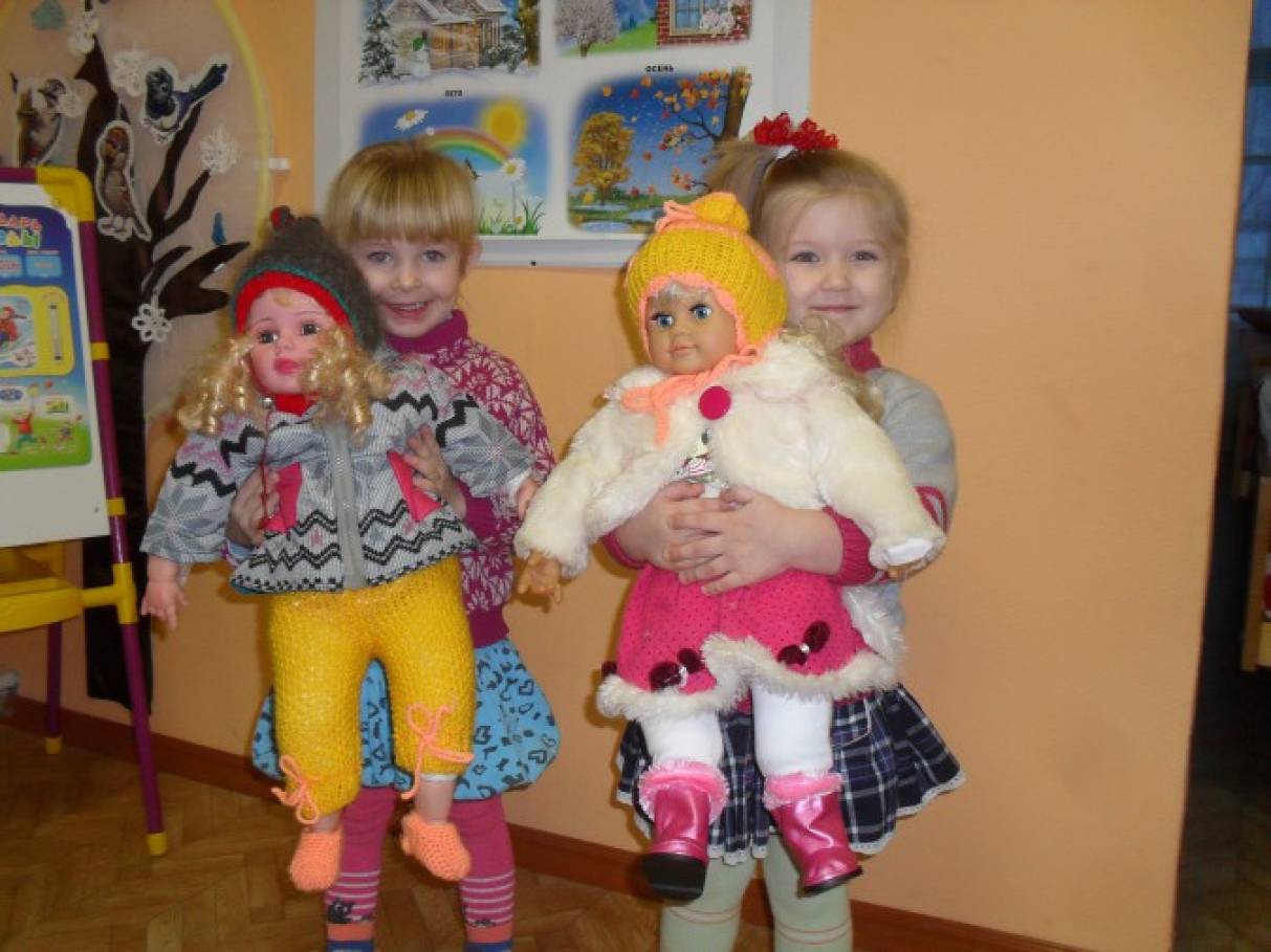 День кукол в детском саду. Куклы в детском саду. Кукла большая для детского сада. Куклы в ДОУ. Дидактическая кукла.