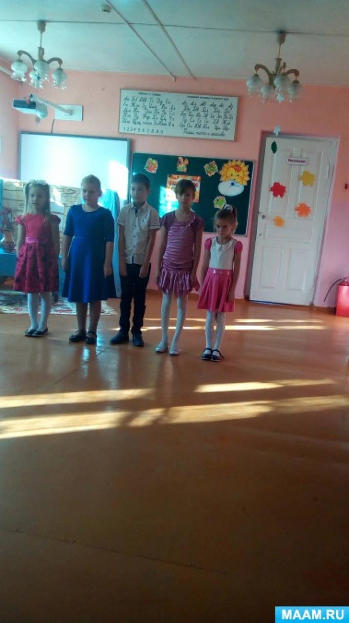 Смотреть фотографию №1 Фото №1 Прошла по лугам по лесам по полям