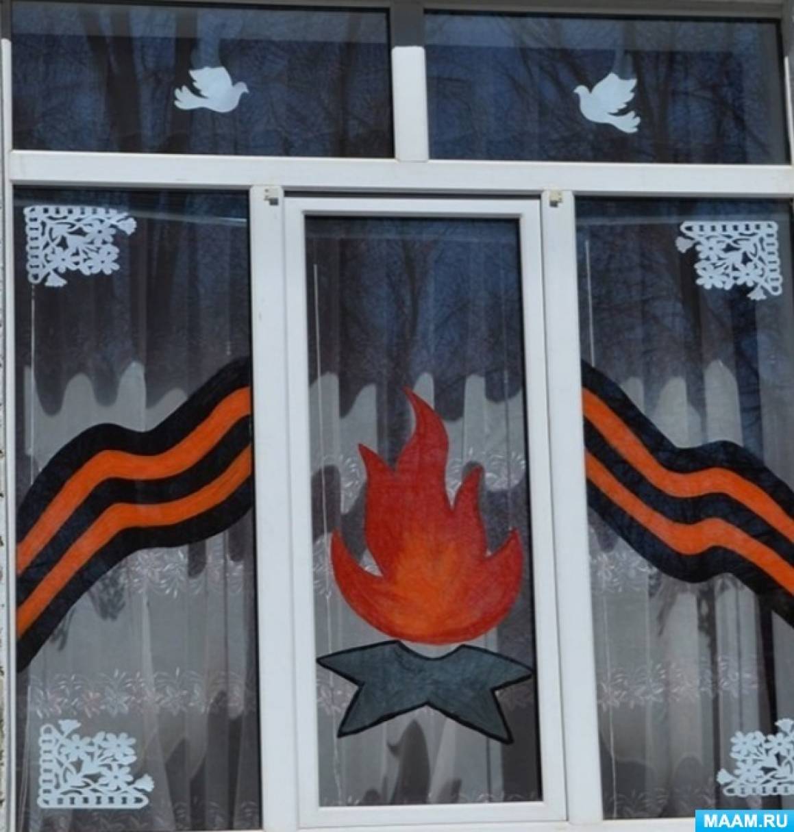 Украшение окон к 9 маю. Украшение окон ко дню победы в школе. Украшение окон к 9 мая. Украшение окон к 9 мая. Украшение окон ко дню победы.