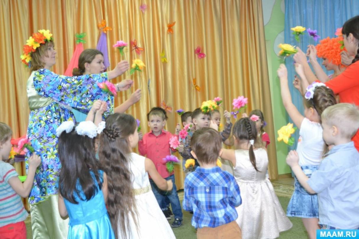 8 марта праздник бабушек и мам песня