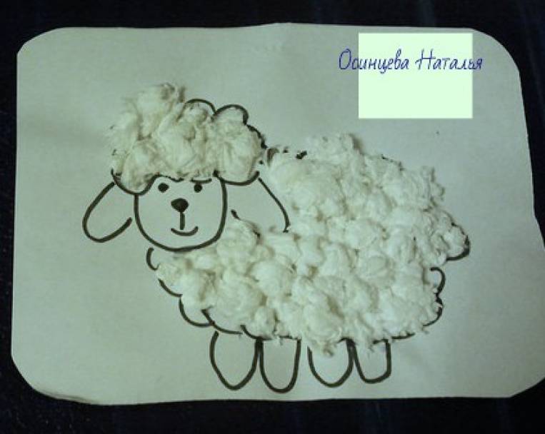 «Веселые овечки». Аппликация из салфеток — отличный способ развития мелкой моторики младших дошкольников