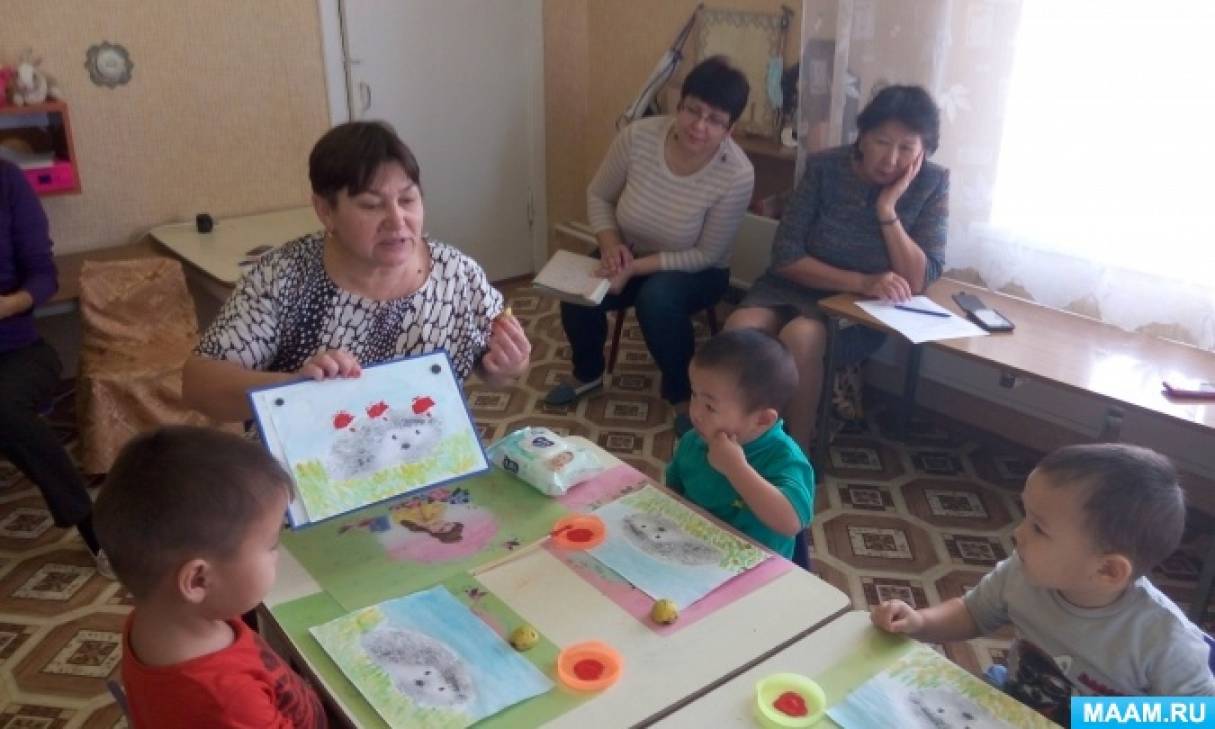 Кружковая работа «Яблоки для ежика» в первой младшей группе Фото Кружковая работа «Яблоки для ежика» в первой младшей группе