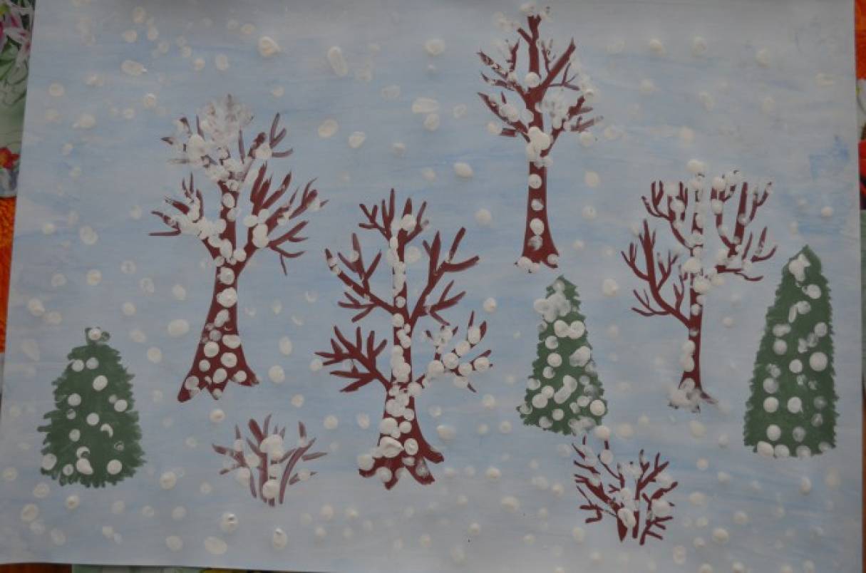 Деревья в снегу вторая младшая группа. Рисование на зимнюю тему в младшей группе. Рисование в старшей группе зимой. Рисование в младшей группе дерево зимой. Рисование во 2 мл гр зимние деревья.