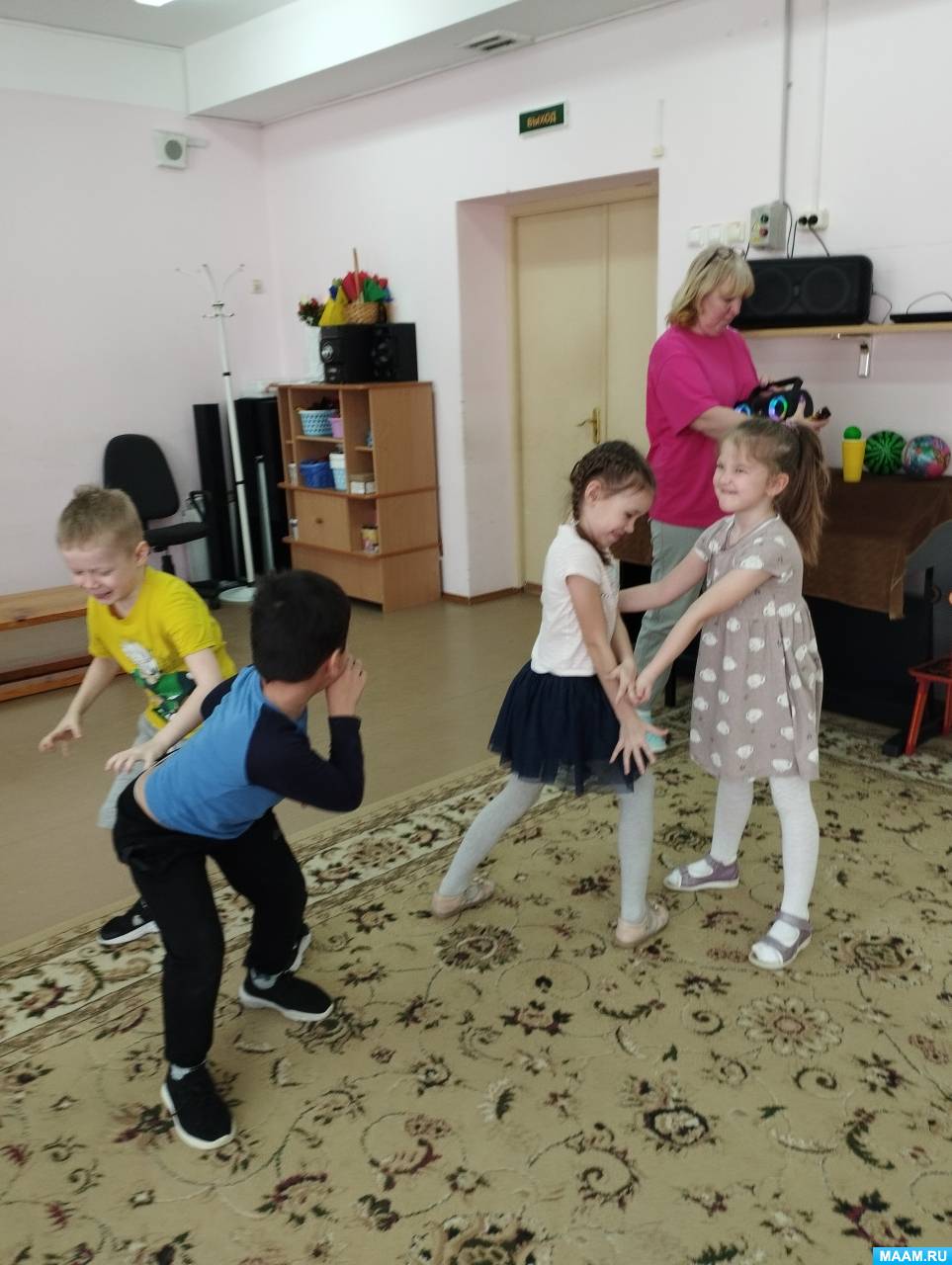 Смотреть фотографию №4 Фото №4 Воспитывать умение воспринимать юмор шутить не обижая других