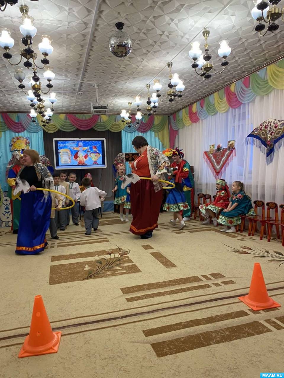 празднование выпускного в 4 классе. праздник масленицы в школе. выпускной в школе. выпускной в начальной школе. выпускной в нач школе.