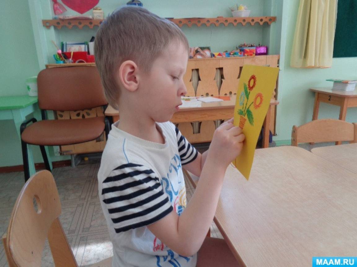 открытка к 8 марта в технике изонить