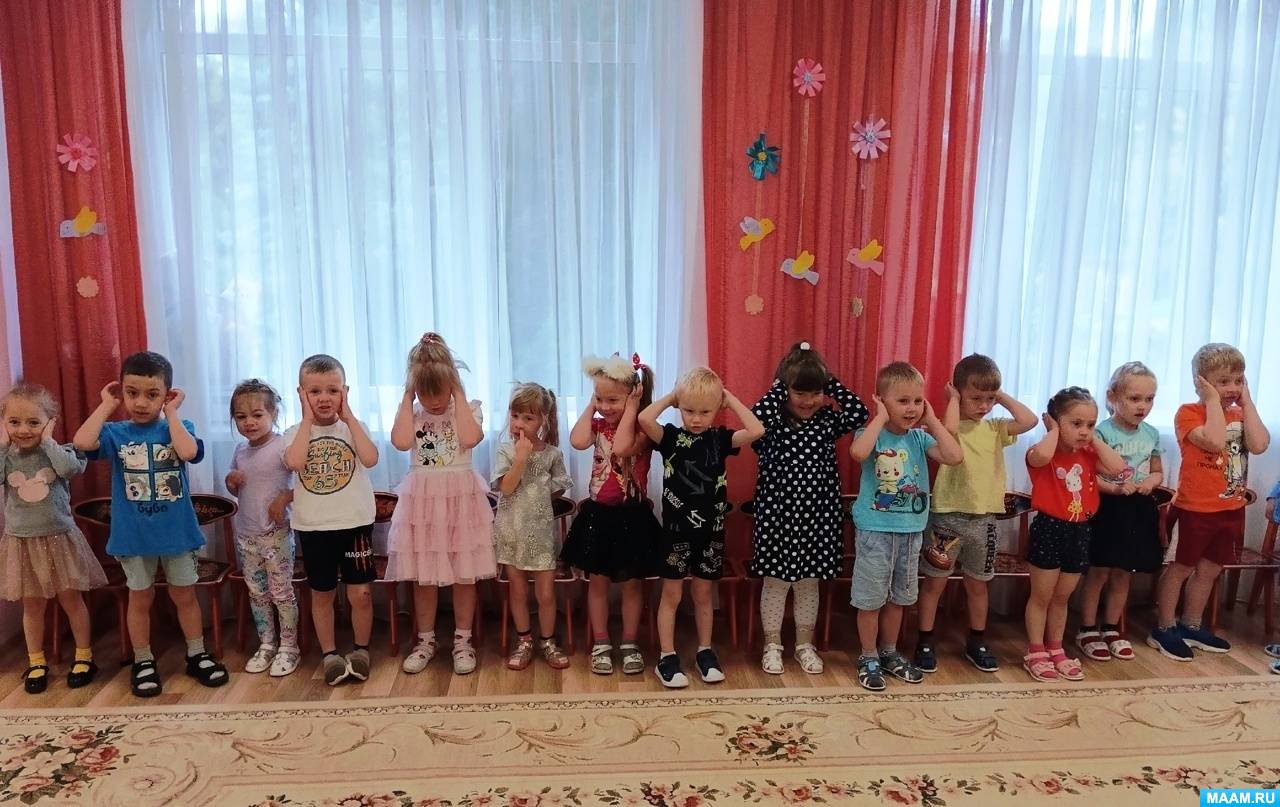 Смотреть фотографию №10 Фото №10 В средних группах нашего детского сада Золотая рыбка прошли музыкально игровые досуги В гостях у трёх поросят посвящённые Дню сказок