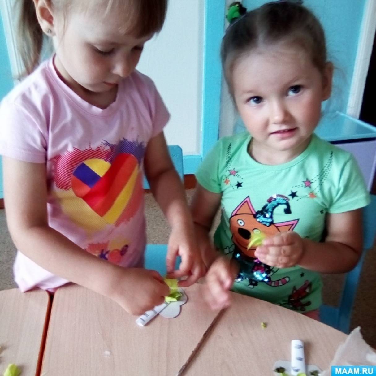 Смотреть фотографию №1 Фото №1 Конспект занятия по аппликации Укрась дерево