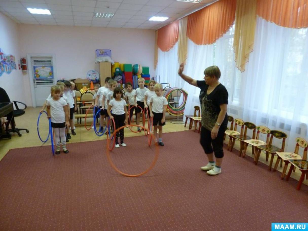 Физическое развитие ребенка с обручем