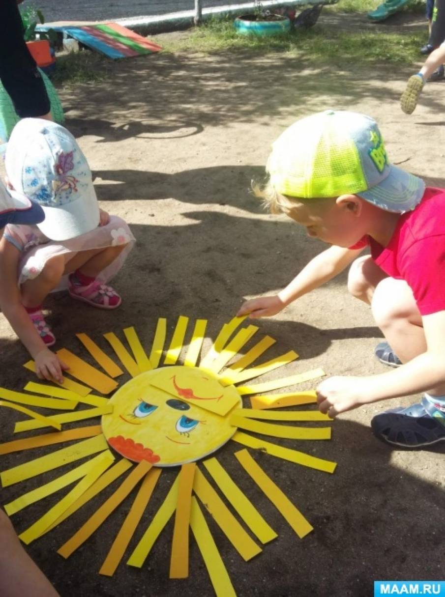 Развлечение солнце. Летние развлечения в детском саду. Летние развлечения для детей в детском саду. Развлечения летом в детском саду. Развлечение для детей в саду летом.
