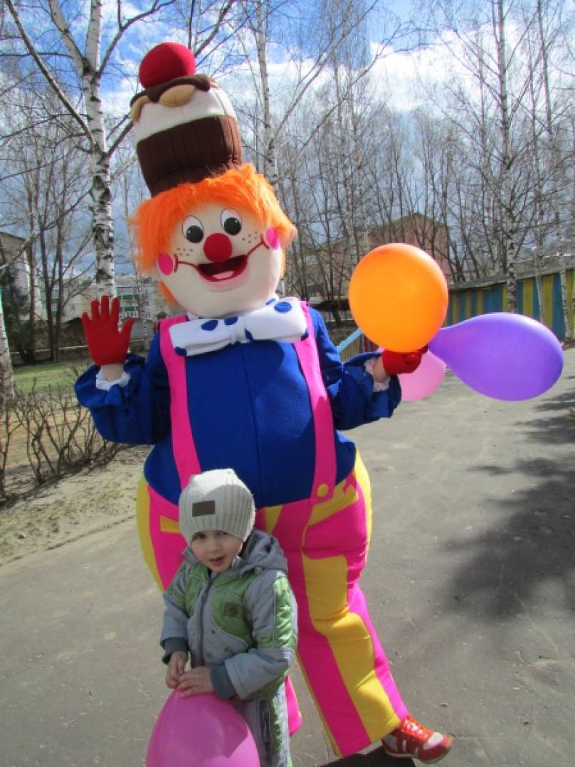 Сценарий юбилейного концерта, посвященного 30-летию детского сада «Ромашкин день» Фото Сценарий юбилейного концерта, посвященного 30-летию детского сада «Ромашкин день»