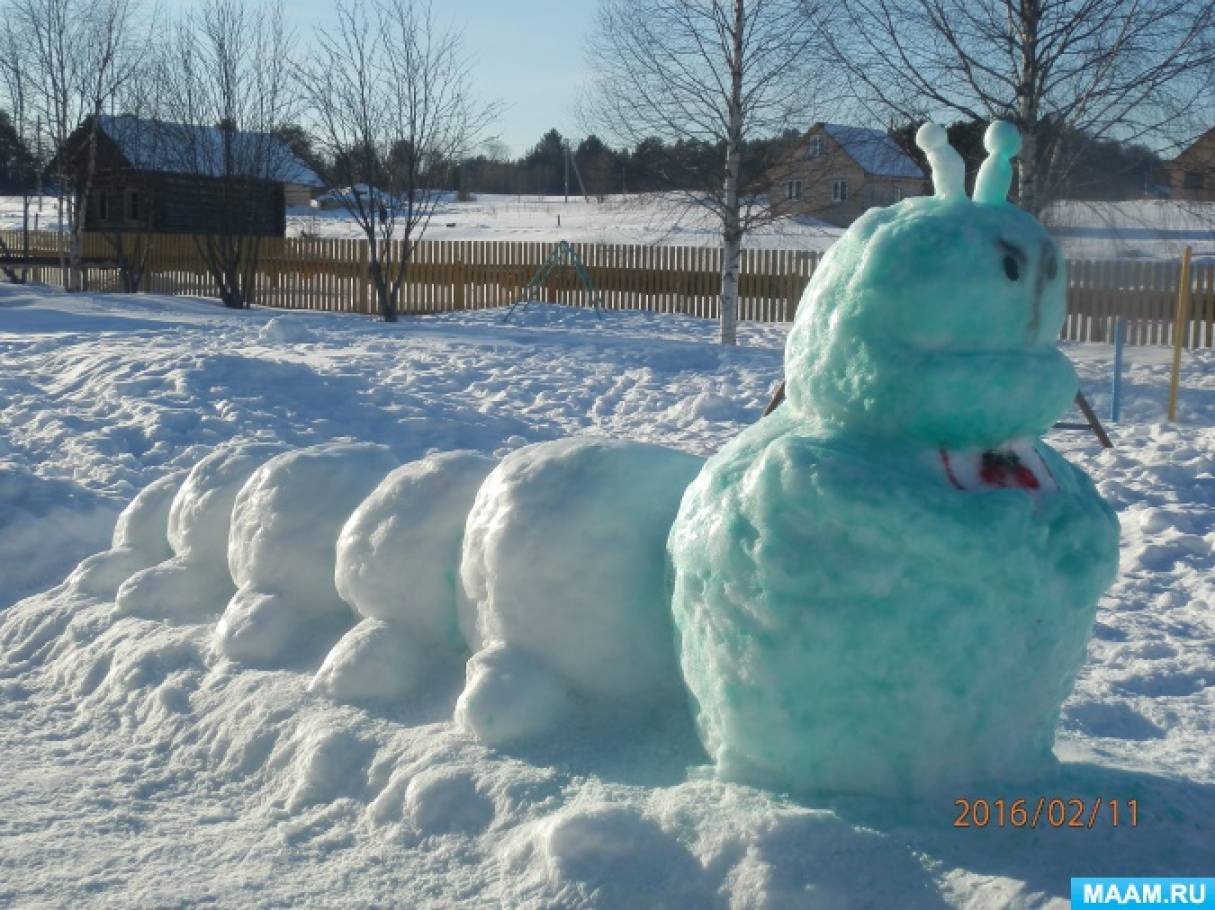 Простые снежки. Скульптуры из снега в детском саду. Снежные фигуры для детского сада. Снежные скульптуры своими руками для детского сада. Снежные фигуры из снега.