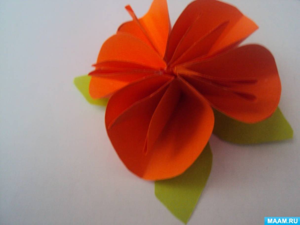 Мастер-класс «Цветок «оригами» в подарок маме» (11 фото). Воспитателямдетских садов, школьным учителям и педагогам - Маам.ру