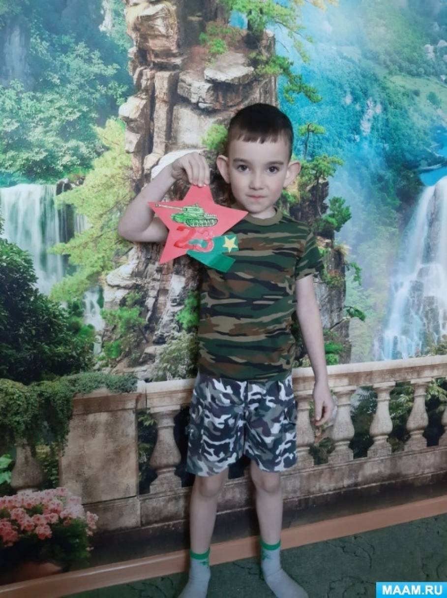 Сценарий праздника «День защитника Отечества» для детей старшей группы «Подарок для папы» Фото Сценарий праздника «День защитника Отечества» для детей старшей группы «Подарок для папы»