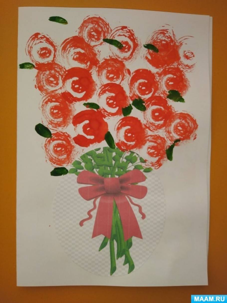 Мастер-класс по изготовлению открытки в технике отпечатка ко Дню матери «Миллион алых роз» с детьми младшей группы
