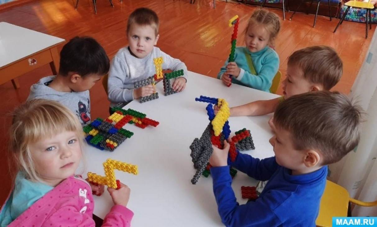Занятия конструктор для детей. Лего детский сад. Конструирование для дошкольников. Лего конструирование. Конструктор в садике.